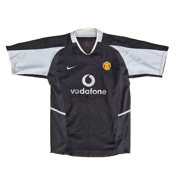 front of 2002-2004 Mancester United Goalkeeper Jersey
