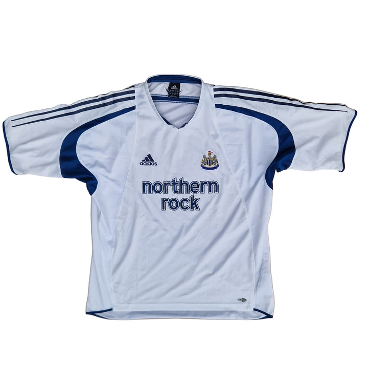 Front of 2004/05 Newcastle Training Jersey