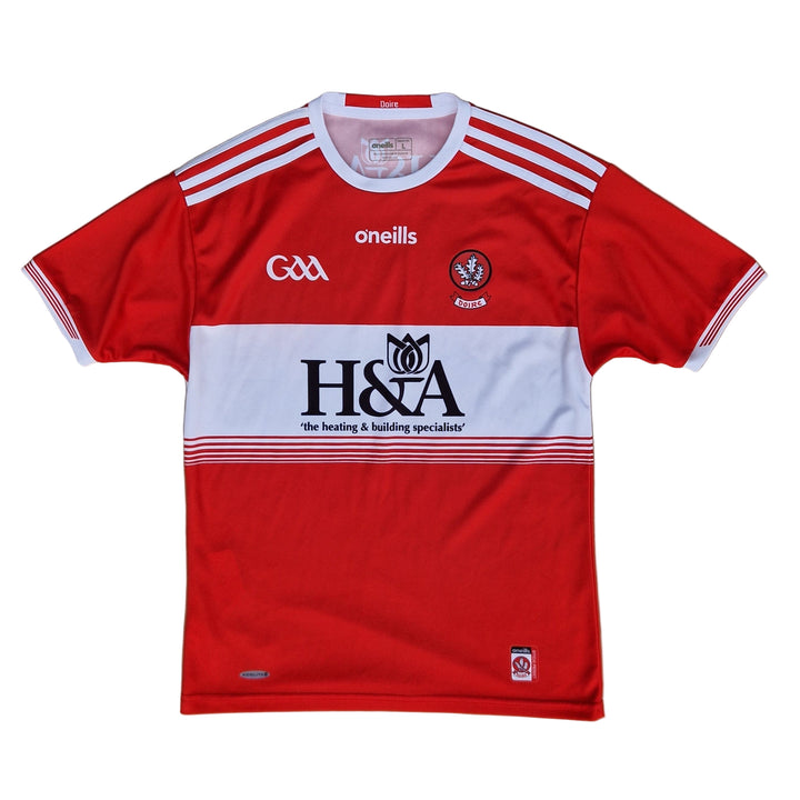 Front of 2019 Derry GAA jersey