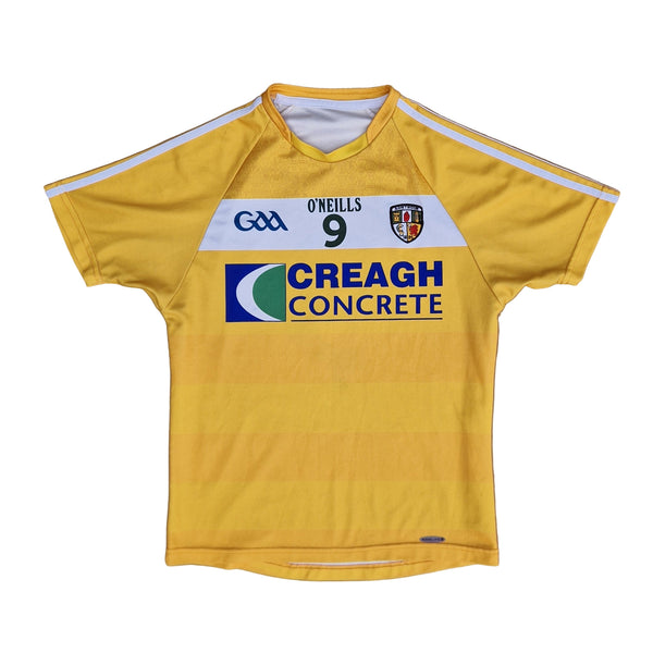 Front of Tight Fit 2015 Antrim GAA Jersey