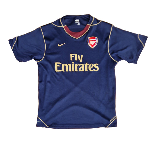 Front of 2007/08 Arsenal Training Jersey