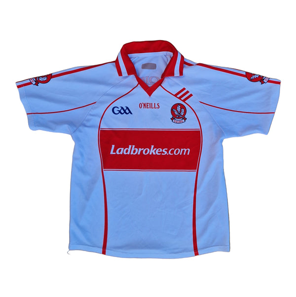 Front of 2009/11 Derry GAA Jersey
