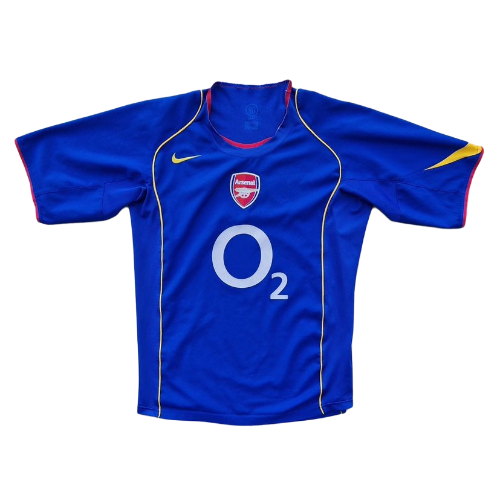 Front of 2004/05 Arsenal away shirt