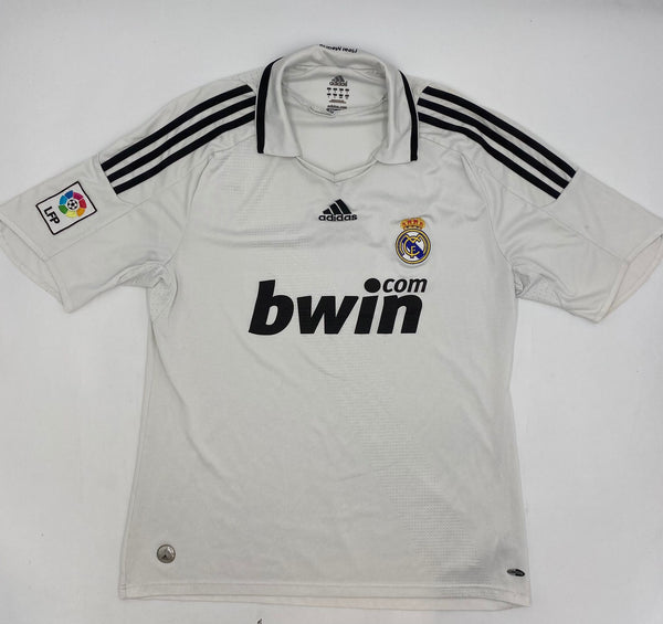 Front of classic 2008/09 Real Madrid Shirt