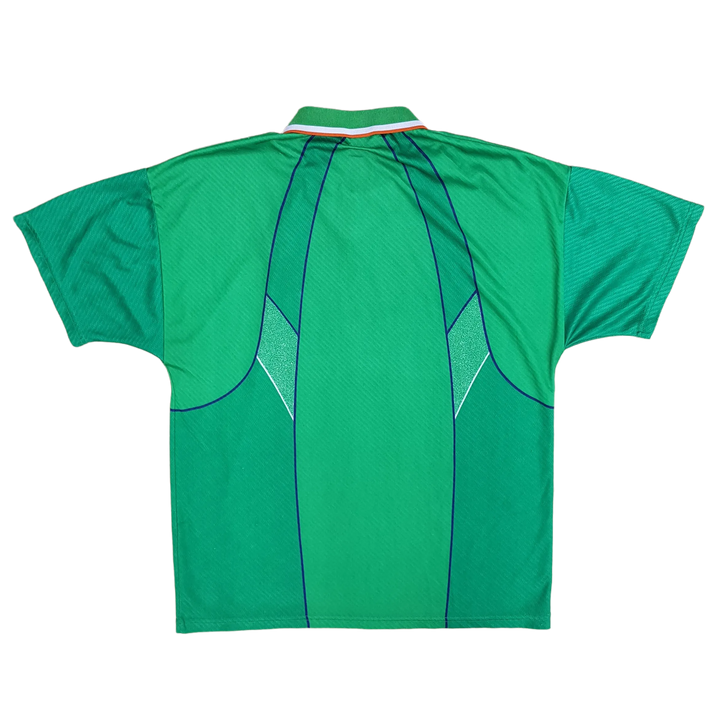 Back of Front of vintage 1995 Ireland football shirt