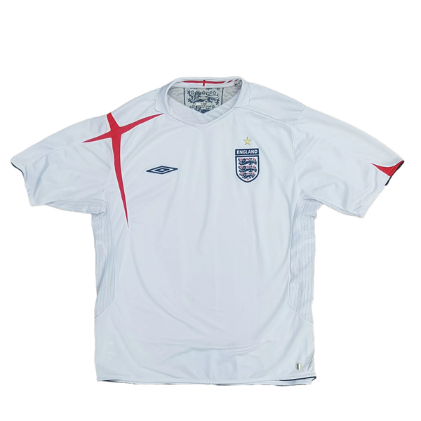 2006 England football shirt front