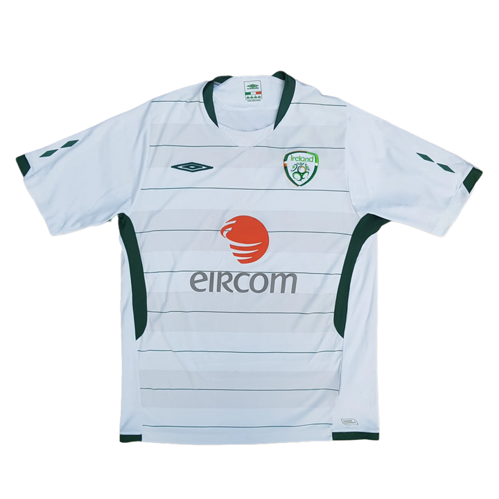 Vintage 2009 Ireland away football shirt