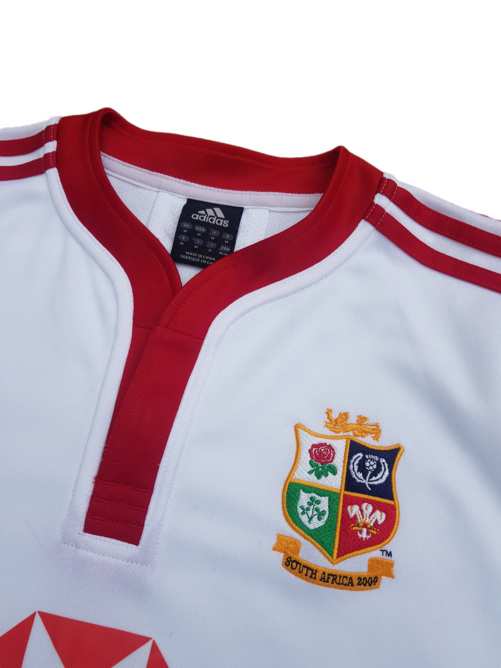 Collar of vintage 2009 Lions rugby Away Jersey