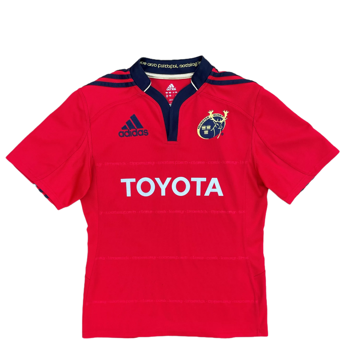 front of classic 2011/12 Munster Jersey