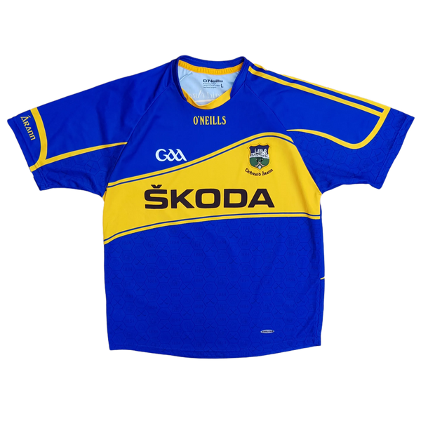 front of 2014/15 retro vintage Tipperary GAA Jersey