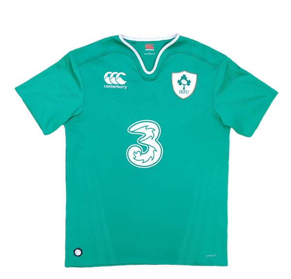 Front of 2015/16 Ireland Rugby Jersey. Vintage rugby jersey