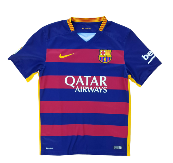 front of 2015/16 Barcelona Jersey