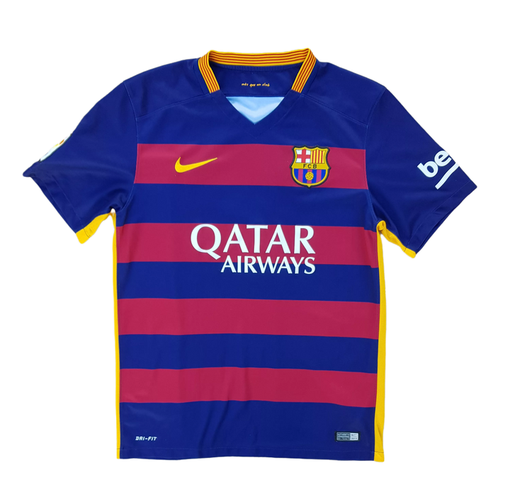 front of 2015/16 Barcelona Jersey