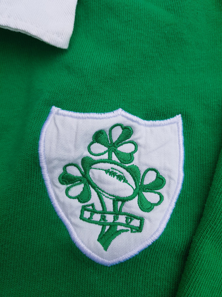 IRFU crest on 1993/95 Ireland Rugby Jersey